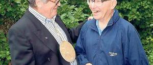 Freunde geworden. 40 Jahre nach seinem Olympiasieg lud der Potsdamer Peter Frenkel (l.) den israelischen Athleten und Attentats-Überlebenden Shaul Ladany ein.