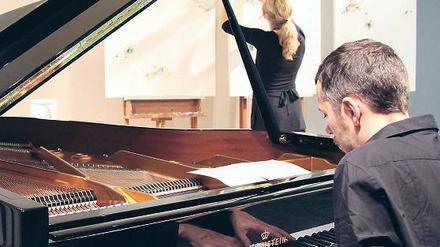 Spontane Inspiration. Musik sollte die Malerei befeuern.