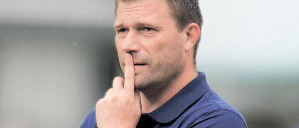 Frustriert. Christian Benbennek fordert hundert Prozent in Stuttgart.