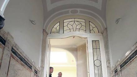 Repräsentativ. 1905 wurde die Eingangshalle der Villa Mühlberg zum Entrée mit kostbarer Marmorverkleidung umgebaut.