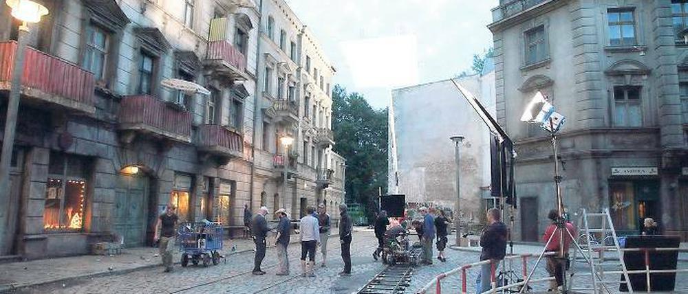 Begehrter Filmstandort. In der Studio-Außenkulisse „Berliner Straße“ in Potsdam-Babelsberg wurden mehrere vom Medienboard geförderte Filme gedreht.