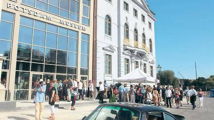 Zurück zum Ursprung. 103 Jahre nach seiner Gründung hat das Potsdam Museum wieder seinen Platz am Alten Markt gefunden. In einem Jahr soll es hier auch eine Dauerausstellung geben. Am Sonntag war die Eröffnung.