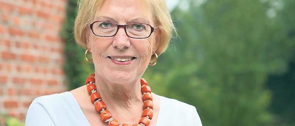 „Hier war ich schon einmal.“ Irmgard Obermayr im Garten ihrer kleinen Remise. Die 63-Jährige übernahm die Leitung des Vereins Berliner Vorstadt.