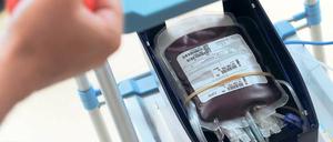 Lebenssaft. Rund 60 000 Blutspenden gibt es jährlich in Potsdam. Mit fünf Prozent regelmäßigen Blutspendern in der Bevölkerung liegt die Landeshauptstadt über dem Bundesdurchschnitt von etwa drei bis vier Prozent.