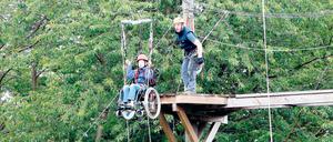 Davon träumt man im Landkreis noch: Ein Hochseilgarten speziell für Rullstuhlfahrer wie hier im Bergischen Land.