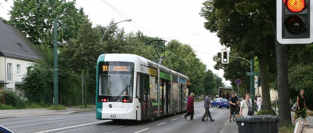 Unglückstort: Die Tramhaltestelle in der Stormstraße.