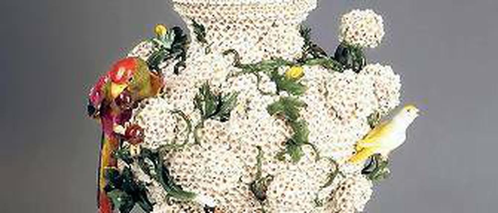 Fand der König zum Klauen schön. Schneeballvase aus Meißen (1760).