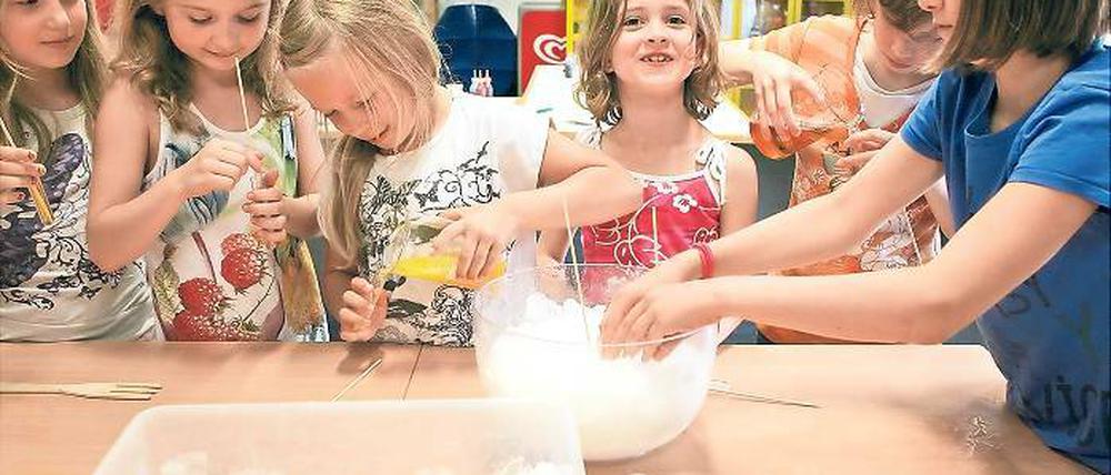 Frostiger Leckerbissen. Im Babelsberger Extavium lernen Kinder, wie Eis hergestellt werden kann.