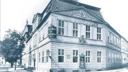 Markantes Eckhaus. Das Hotel „Zum Einsiedler“, 1724 erbaut.