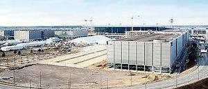 Fertig? Eines der neuen Parkhäuser am BER.