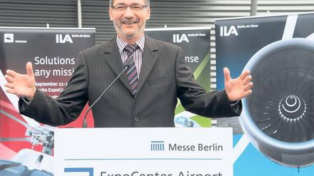 Freude. Regierungschef Platzeck konnte am Flughafen mal etwas eröffnen.