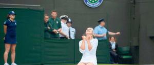 Endlich erlöst. Zum ersten Mal gewinnt die Berlinerin Sabine Lisicki gegen die Weltranglistenerste Maria Scharapowa.