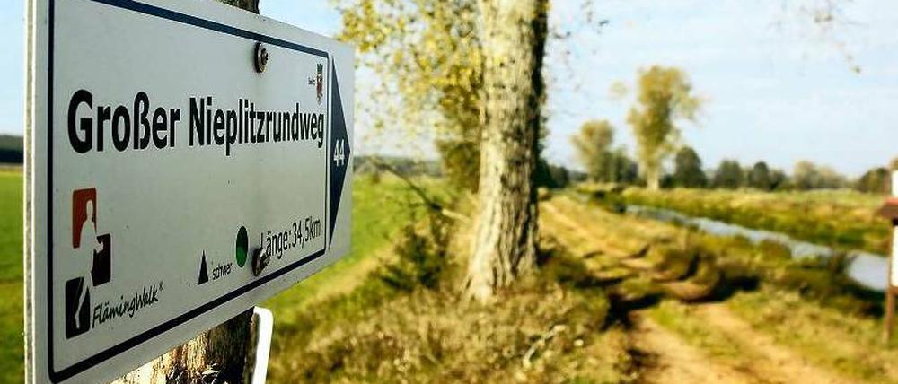 Wege am Fluss. Bereits heute gibt es eine Reihe von touristischen Angeboten entlang der Nieplitz. Jetzt soll der Fluss noch artenreicher und sauberer werden.