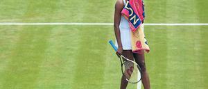 Das war’s schon wieder. In Wimbledon verlor Venus Williams ihr erstes Spiel gegen die Russin Jelena Wesnina 1:6 und 3:6.