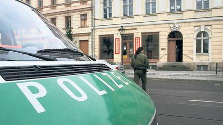 Großeinsatz: Die Polizei rückte mit einhundert Beamten an.