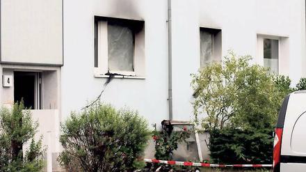 Unbewohnbar. Die Familie ist bei den Eltern untergekommen.