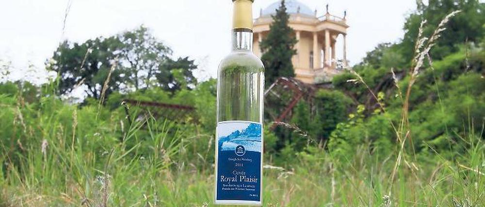 „Royal Plaisir“. Eine der 40 Flaschen, die am 24. Juni versteigert werden.