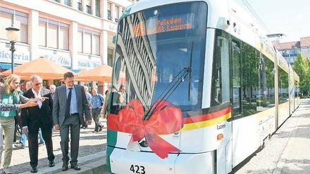 Taufe: Eine der neuen Stadler-Variobahnen trägt seit Samstag den Namen Luzern. Anlass dafür waren die Feiern zum 20-jährigen Jubiläum der Städtepartnerschaft zwischen Potsdam und der Stadt in der Schweiz, die am Wochenende stattfanden.