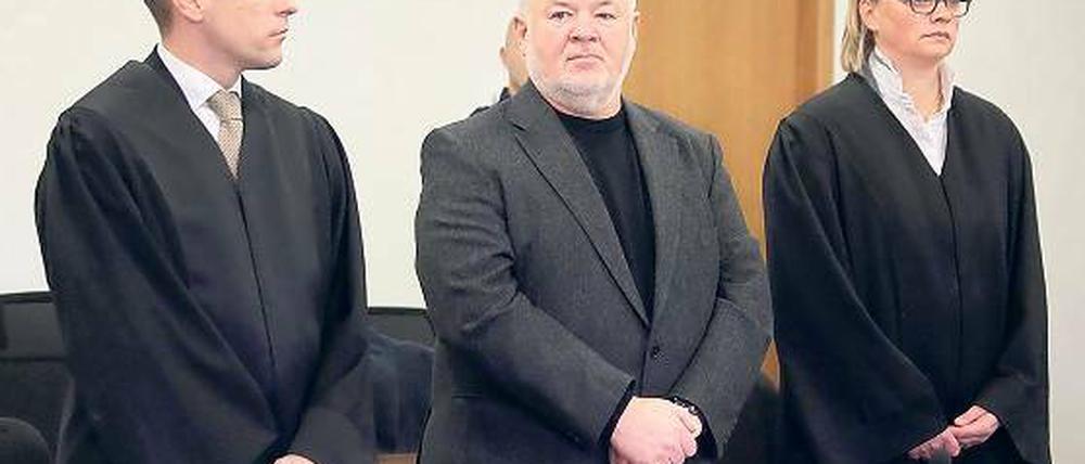 Segen vom Khamba Lama. Für Hilpert geht es um die Existenz.