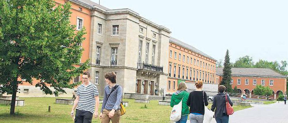 Umzug empfohlen. Das Gutachten der Hochschulstrukturkommission befürwortet eine Verlagerung der Juristenausbildung von Potsdam – hier der Campus Babelsberg – an die Viadrina Universität in Frankfurt (Oder).