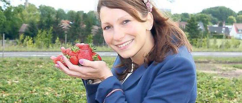 Durfte beim Saisonstart nicht fehlen: Blütenkönigin Karola Schulz.