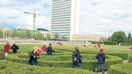Labyrinth Lustgarten. Der größte Teil des Areals bleibt wie er ist. Der Wettbewerb soll lediglich die bereits jetzt bebaute Fläche zwischen Neptunbassin, Havelufer und Breiter Straße neu strukturieren.