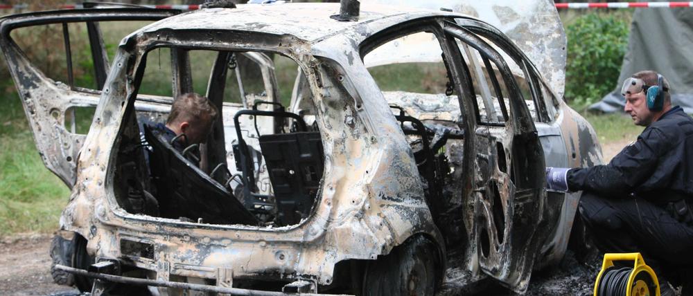 Am 12.08.2011 machten Ermittler in einem Waldstück bei Börnicke (Havelland) einen grausigen Fund: Ein Mann aus Dänemark soll seine zwei Töchter im Auto verbrannt haben.