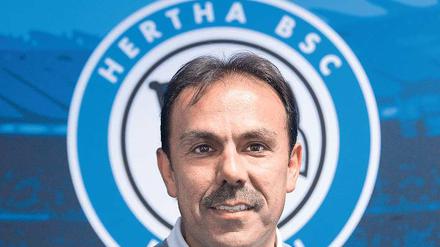 Aufbruch in Blau-Weiß. Jos Luhukay, Herthas neuer Hoffnungsträger.