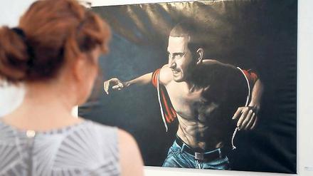 Glatte Fotomalerei. Großformatige Figuren von Wojtek Scherp.