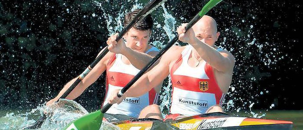 Nun besser als in Posen paddeln. Ronald Rauhe (vorn) aus Potsdam will bei den Olympischen Spielen im Einerkajak und mit Jonas Ems (hinten) im K2 sprinten.