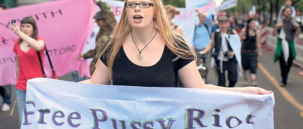 Alphamädchen. Frauen stehen heute ihrem eigenen Geschlecht wesentlich selbstbewusster gegenüber.