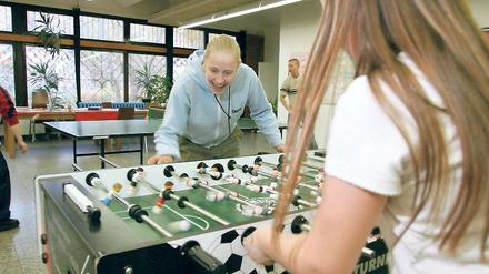 In anderen größeren Gemeinden kein Problem: Ein Klub, in dem die Jugendlichen auch noch am Abend ihre Freizeit locker verbringen können.