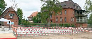 Eingepasst. Zwischen historischen Bauten entsteht der Neubau.