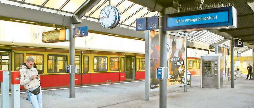 Abgehängt. Von Potsdam aus geht es mit der S-Bahn nur mit Störungen.