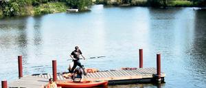 Gut angelegt: Für 124 000 Euro aus Eigen- und EU-Mitteln hat die Gemeinde Kloster Lehnin einen Wasserwanderrastplatz mit acht Liegeplätzen für Boote sowie zwei Pavillons am Ufer errichtet.