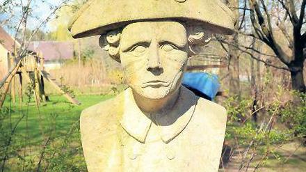 Grimmiger Gast. Eine Büste von Friedrich II. steht auch im Garten des Hotels zur Bleiche in Burg.