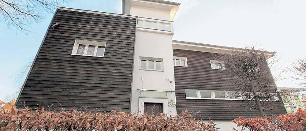 Wohl nicht mehr zu retten: Das Haus Dietz in der Kurfürstenstraße weicht einem Fünfgeschosser.