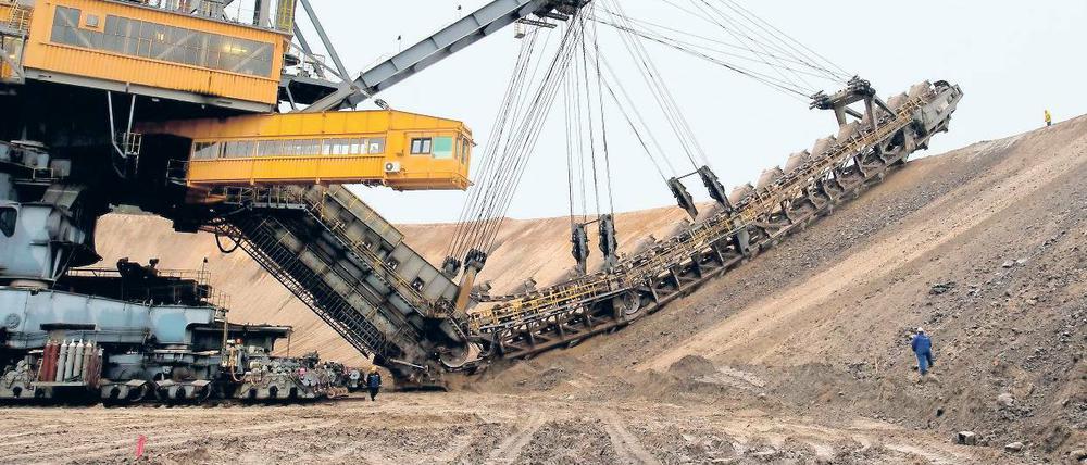 Tagebau Welzow-Süd. Umweltschützer und Grüne haben ihre ablehnende Haltung zur Nutzung der Braunkohle als Energieträger bekräftigt und fordern ein Umdenken bei der Energiepolitik in Ostdeutschland.
