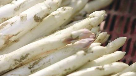 Edelgemüse von nebenan: Auch Wissenschaftler empfehlen, lieber beim Bauern als im Supermarkt zu kaufen.
