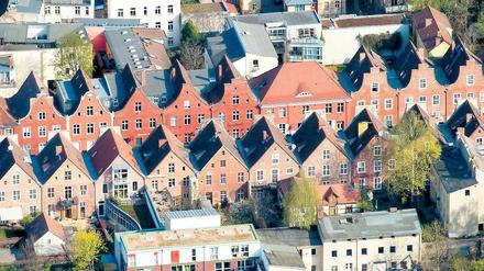 Das Holländische Viertel wird nicht größer – leider. Denn Brandenburgs Landeshauptstadt braucht viel neuen Wohnraum für neue Einwohner. Bereits jetzt sind die Mieten hoch. In 18 Jahren sollen weitere 30 400 Menschen in die Stadt ziehen.