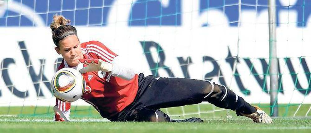 Freut sich auf ihr altes Team. Desiree Schumann spielte fünf Jahre lang für Turbine Potsdam und wird am Sonntag für den FFC Frankfurt im Kasten stehen.
