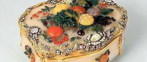 Denkt hier einer etwa an Kitsch? Tabatière, die Friedrichs Leidenschaft für Obst zeigt.