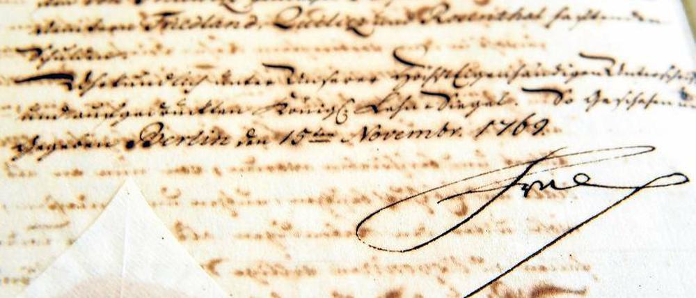 Schenkungsurkunde. Mit Originalunterschrift von Friedrich dem Großen.