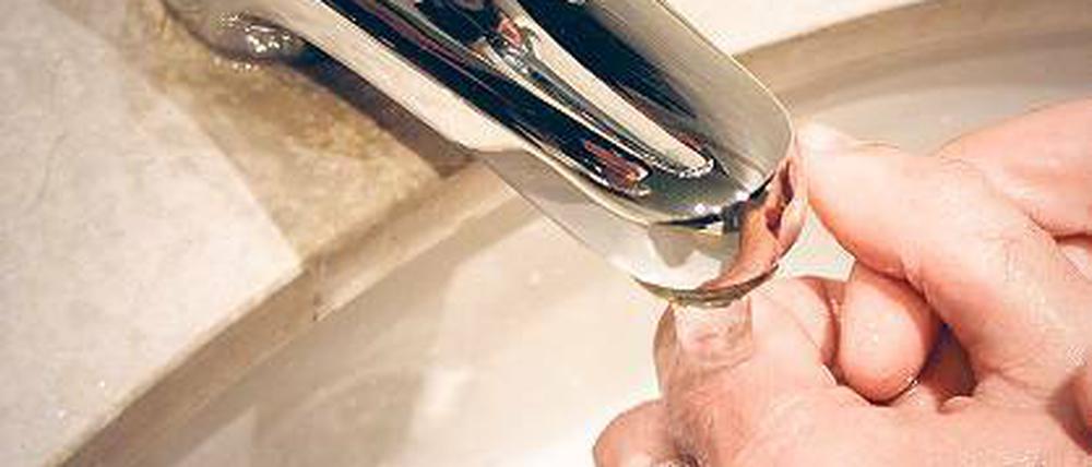 Bald nur noch kaltes Wasser aus dem Hahn? 270 Haushalten im Wohngebiet Am Schlaatz droht der Wärmestopp.