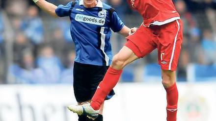 Kumpels im Duell. Tom Schütz (links) und Dominik Stroh-Engel.