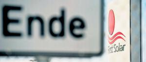 Schluss mit der Produktion. Für den Standort Frankfurt (Oder) hat der US-Konzern First Solar extra neue Maschinen angeschafft. Jetzt wird auf einen Investor gehofft. Die Belegschaft hat allerdings fast alle Hoffnung aufgegeben.