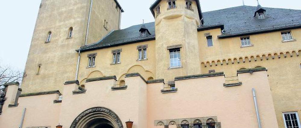 Neue Pläne: Zu DDR-Zeiten war sie ein Ort für Eliten, jetzt soll sie für alle Kleinmachnower offenstehen: Die Neue Hakeburg, 1906–1908 am Machnower See erbaut, grenzt an das Landschaftsschutzgebiet Bäketal.