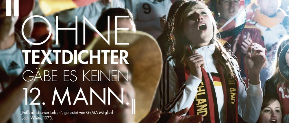 Mit Plakaten und Online-Anzeigen will die Gema dem Image einer Evolutionsbremse entgegensteuern. 