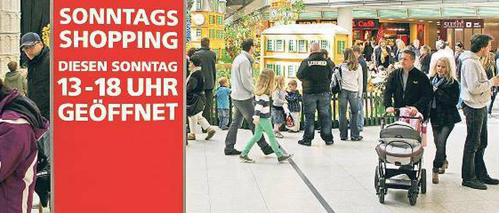 Shoppen, was das Zeug hält. Verkaufsoffene Sonntage sind regelmäßig der Renner, vor allem in den Einkaufszentren. Am gestrigen Sonntag machte das Stern-Center den Auftakt, Tausende pilgerten durch die Geschäfte. Wann und wie oft es so weitergeht, darüber sind Stadt und Land unterschiedlicher Auffassung.