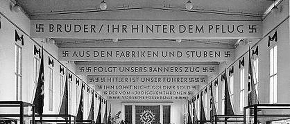 Außerordentlicher Betätigungsdrang. Eine DAF-Ausstellung 1938.